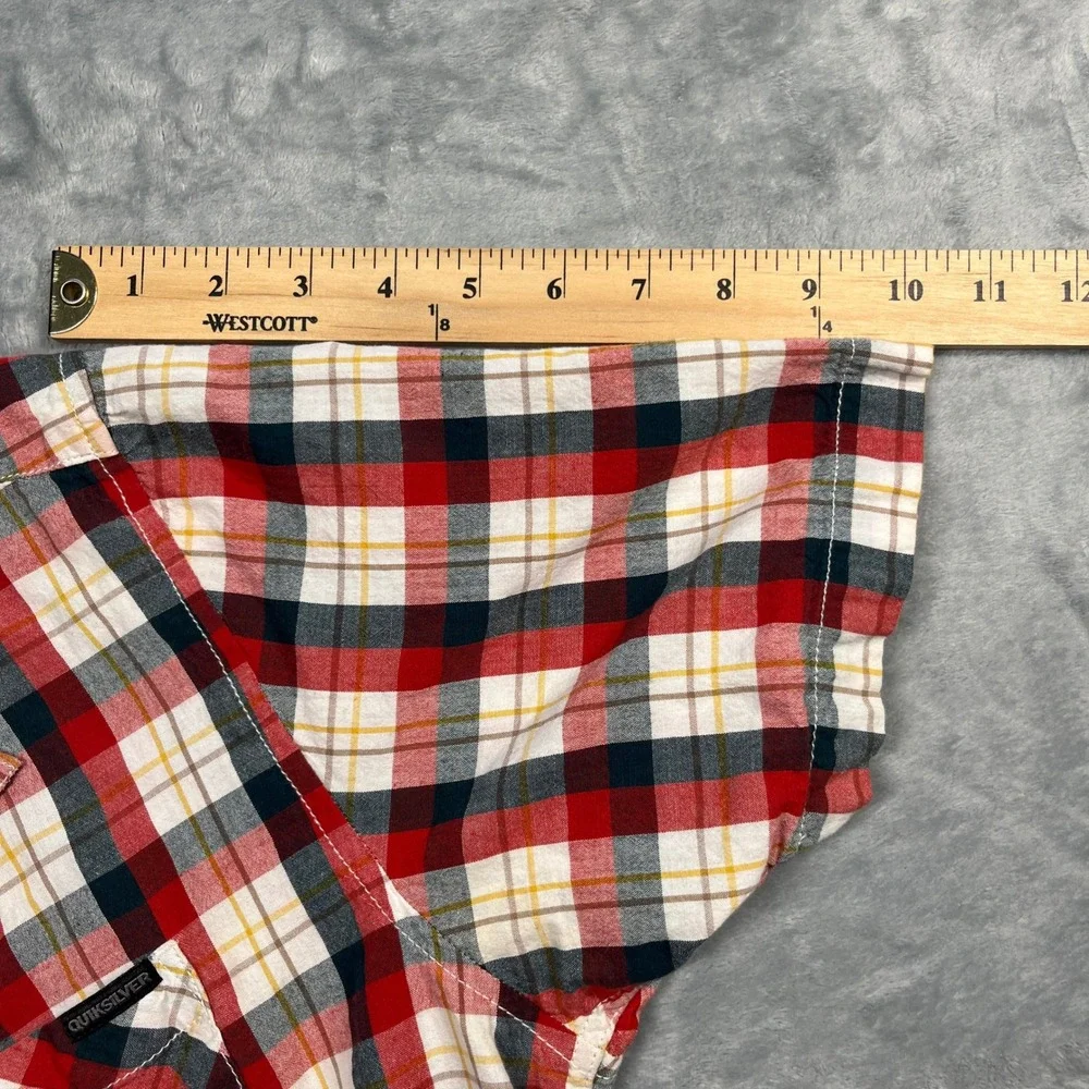 Quiksilver Plaid Button Up Shirt Mens Large Red White Black‎ Short Sleeve Surf